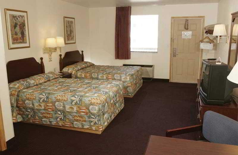 Roomba Inn & Suites - Daytona Beach Buitenkant foto