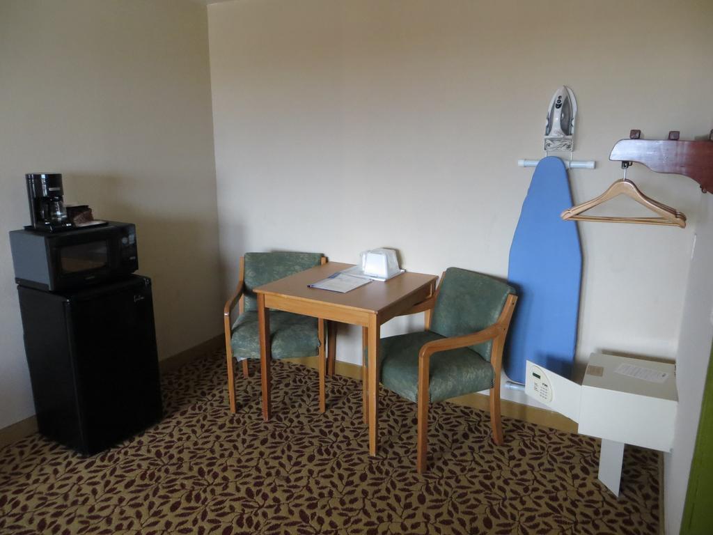 Roomba Inn & Suites - Daytona Beach Buitenkant foto