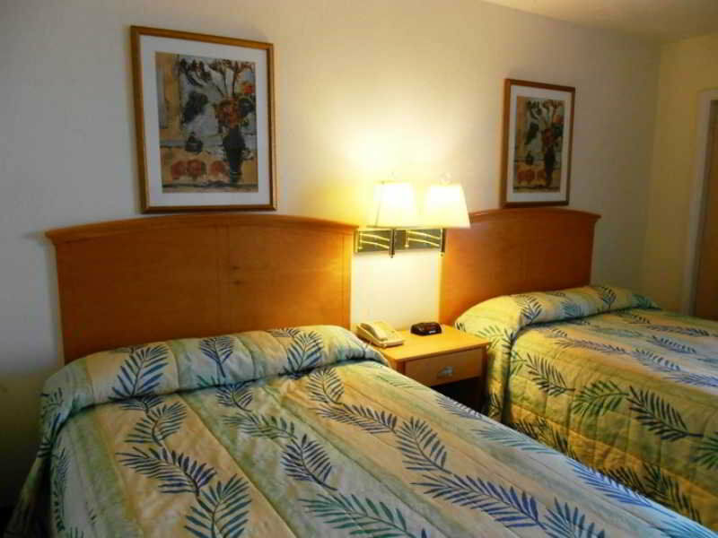 Roomba Inn & Suites - Daytona Beach Buitenkant foto